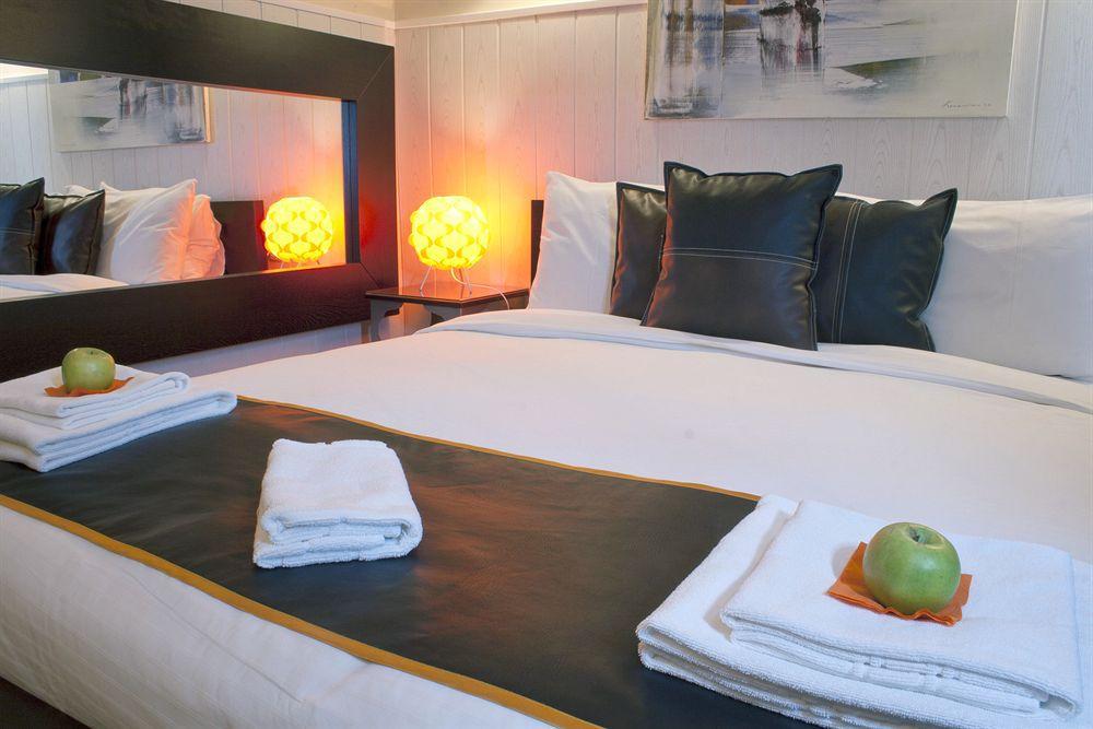 Hostal Oxum 马德里 外观 照片