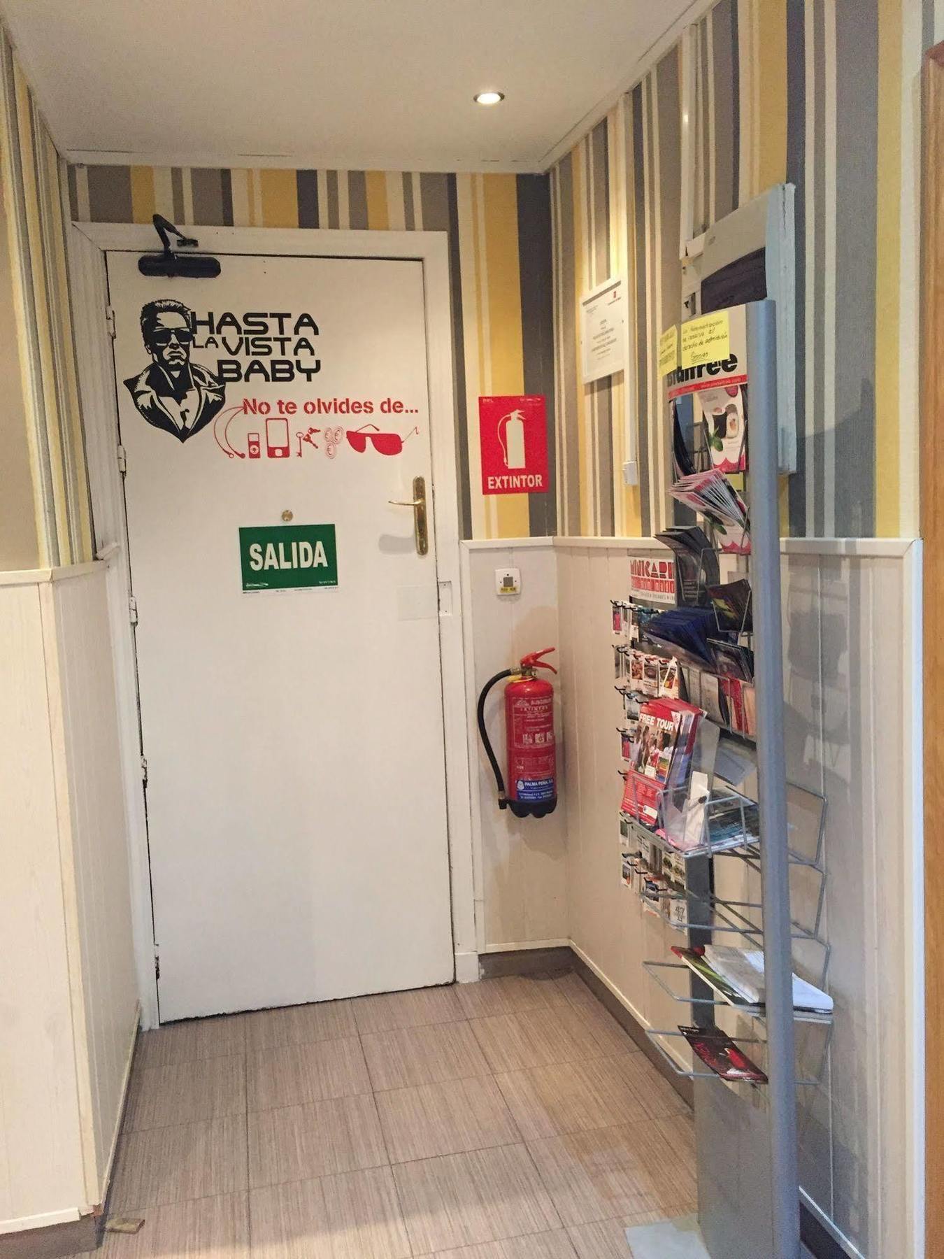 Hostal Oxum 马德里 外观 照片